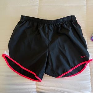Girls Nike athletic shorts size XL